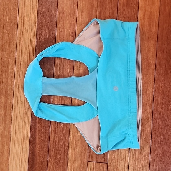 Lululemon womens Scoop Bra Size 8 EUC - Picture 3 of 4
